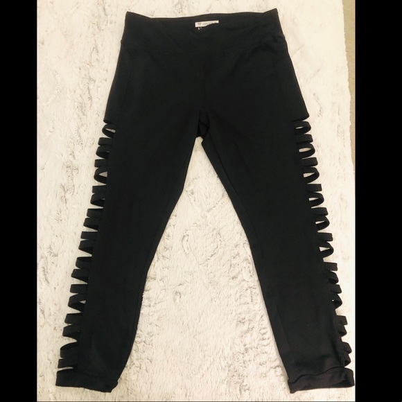 Workout leggings w/ side slits ✨ - Picture 2 of 6